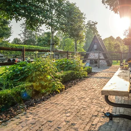 Puur8a Bed & Breakfast