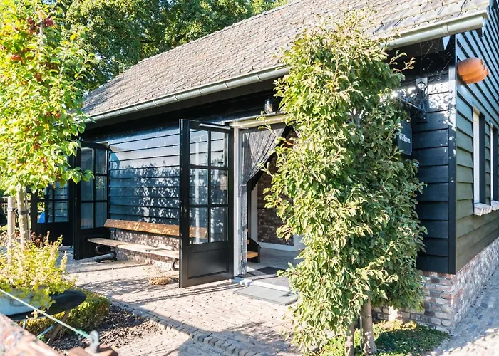 Puur8a Bed & Breakfast